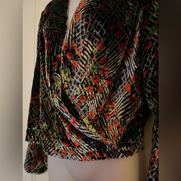 Ett:twa by Anthropologie Velvet Floral Wrap Jacket -Wear 3 ways! - Picture 13 of 16